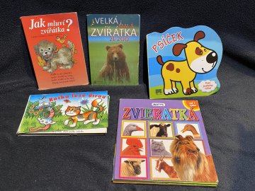 Set malých dětských knih
